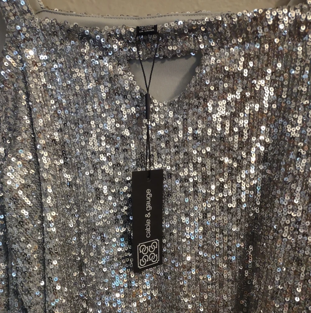 New Cable & Gauge Party Holiday Silver Sequin Cold Shoulder Blouse L - Picture 13 of 13